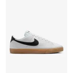 NIKE Sneakers Clearance